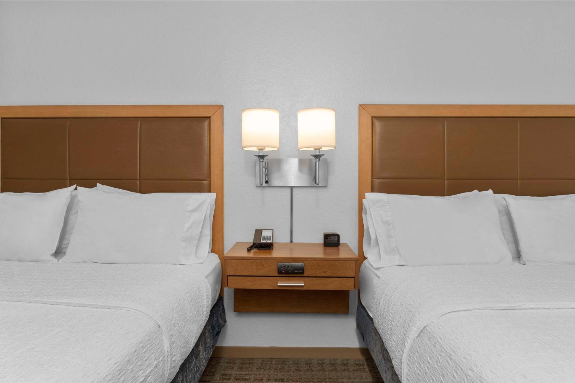 Hampton Inn By Hilton Milford Exterior foto