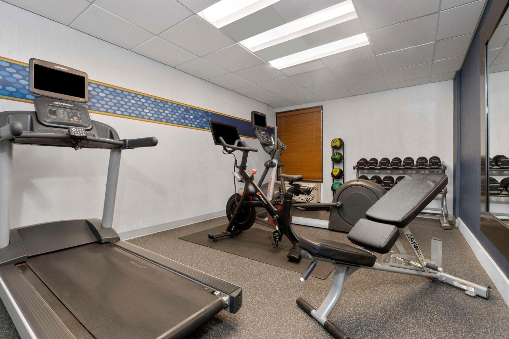 Hampton Inn By Hilton Milford Exterior foto
