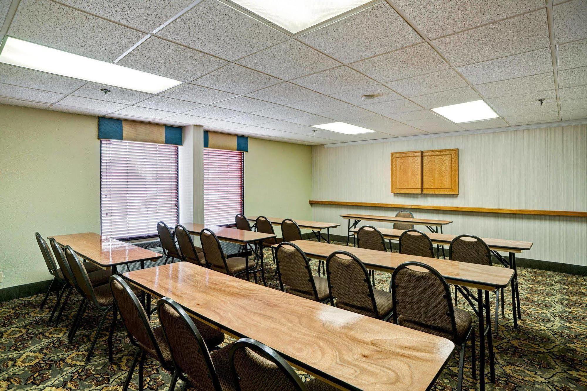 Hampton Inn By Hilton Milford Exterior foto